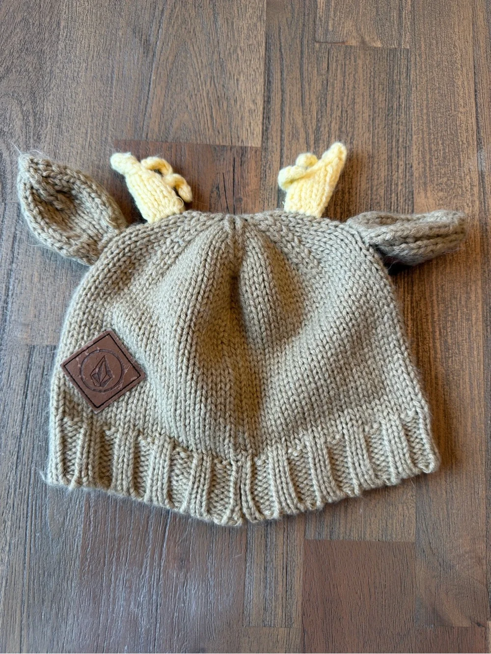 Volcom Deer Animal Knit Beanie + Gray Cable Knit Winter Hat Bundle Adult OS